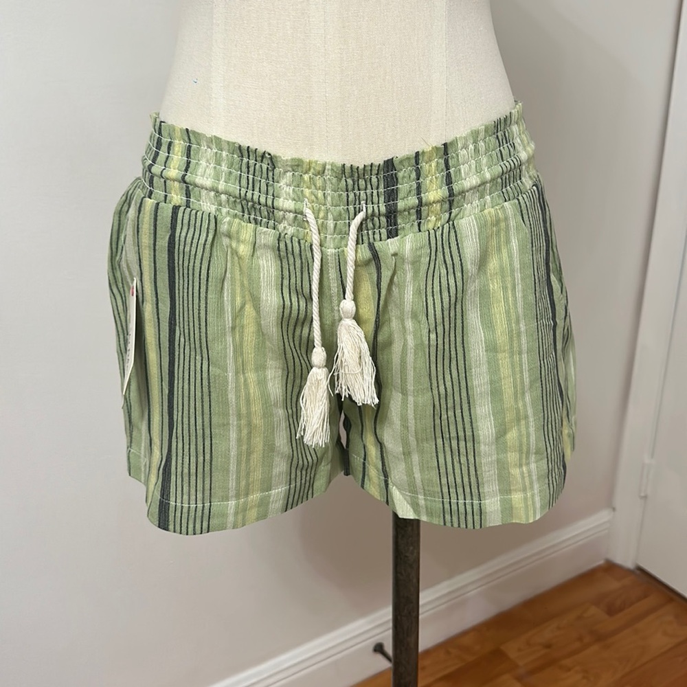 Salt life women’s shorts new with tag